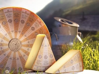 4. Walser Alpkäse- und Erntedank Markt