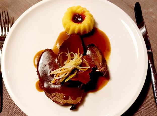 Mountaineering Village Culinary Evening